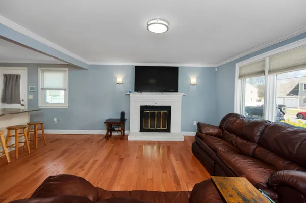 $575,000 | 2 Forge Drive, Nashua, NH 03060