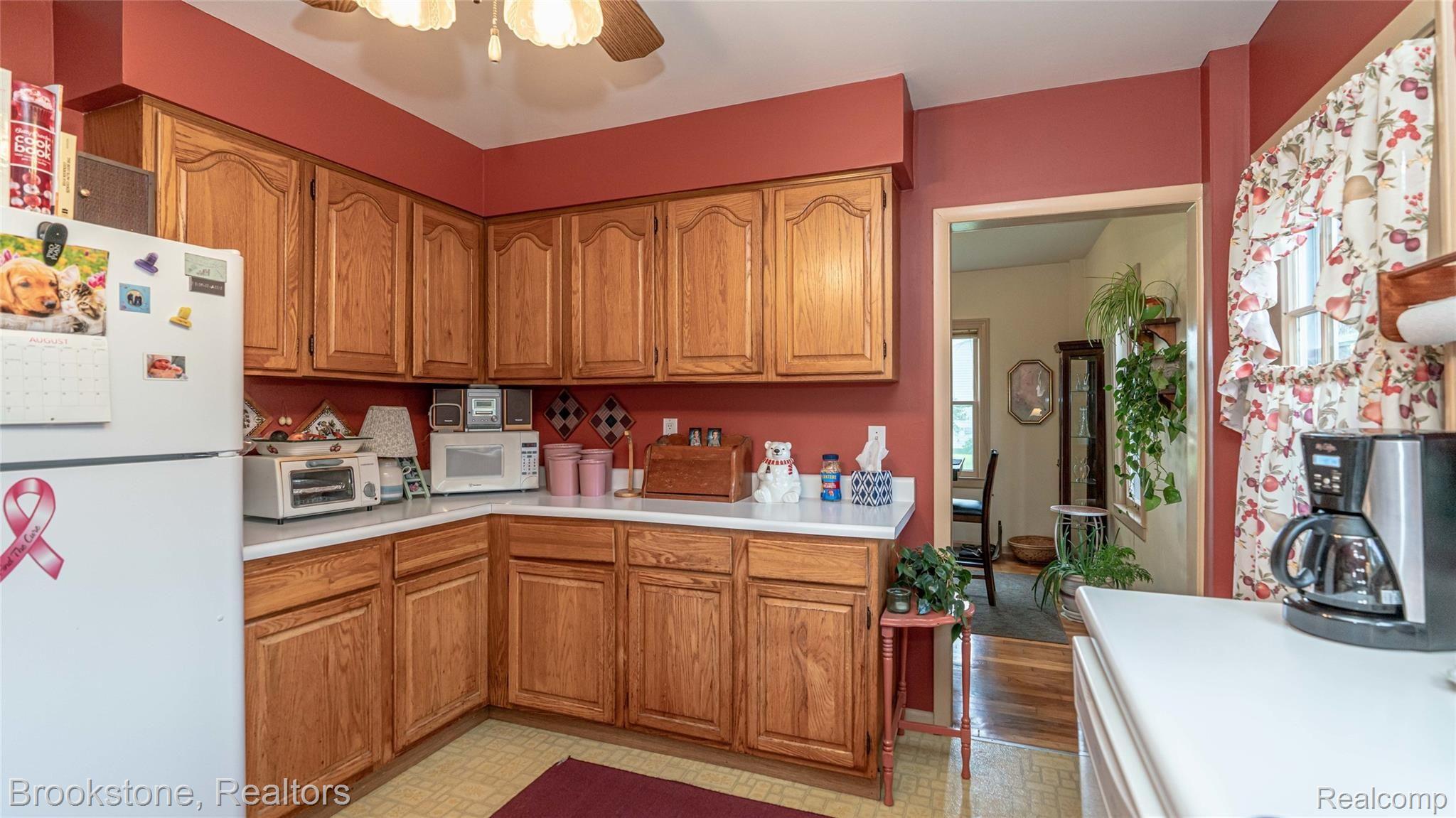 2960 Culbertson Avenue Rochester, MI 48307 - Photo 19 of 34 057_57.jpg