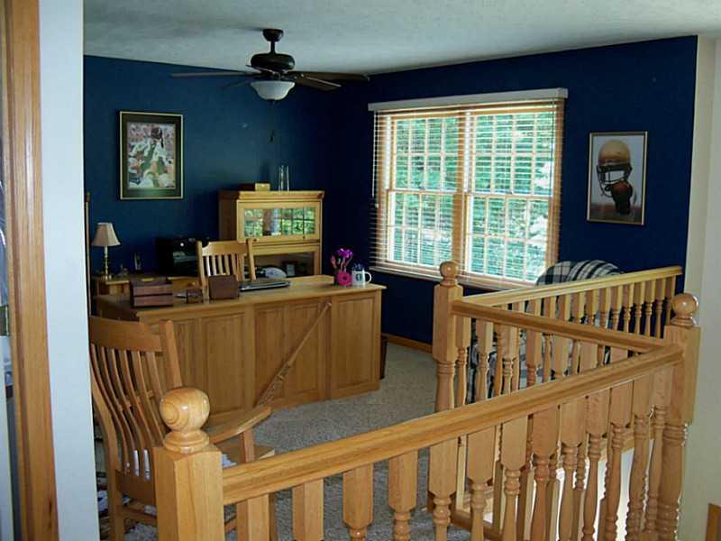 110 Shenango Road New Castle, PA 16105 - Photo 20 of 25 Studio/Study/Office.