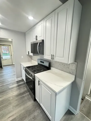 $459,000 | 758 Kenilworth Avenue, Glen Ellyn, IL 60137