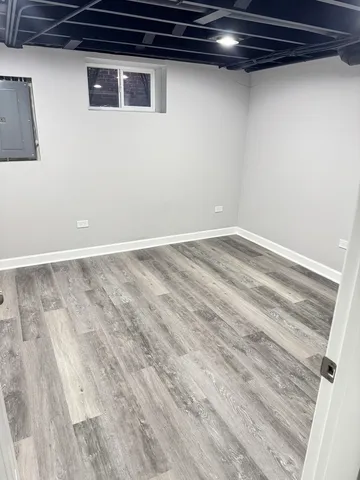 $459,000 | 758 Kenilworth Avenue, Glen Ellyn, IL 60137