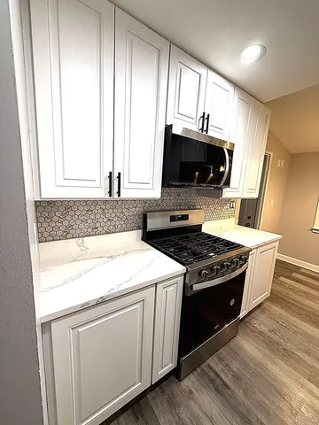 $459,000 | 758 Kenilworth Avenue, Glen Ellyn, IL 60137