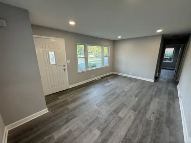 $459,000 | 758 Kenilworth Avenue, Glen Ellyn, IL 60137