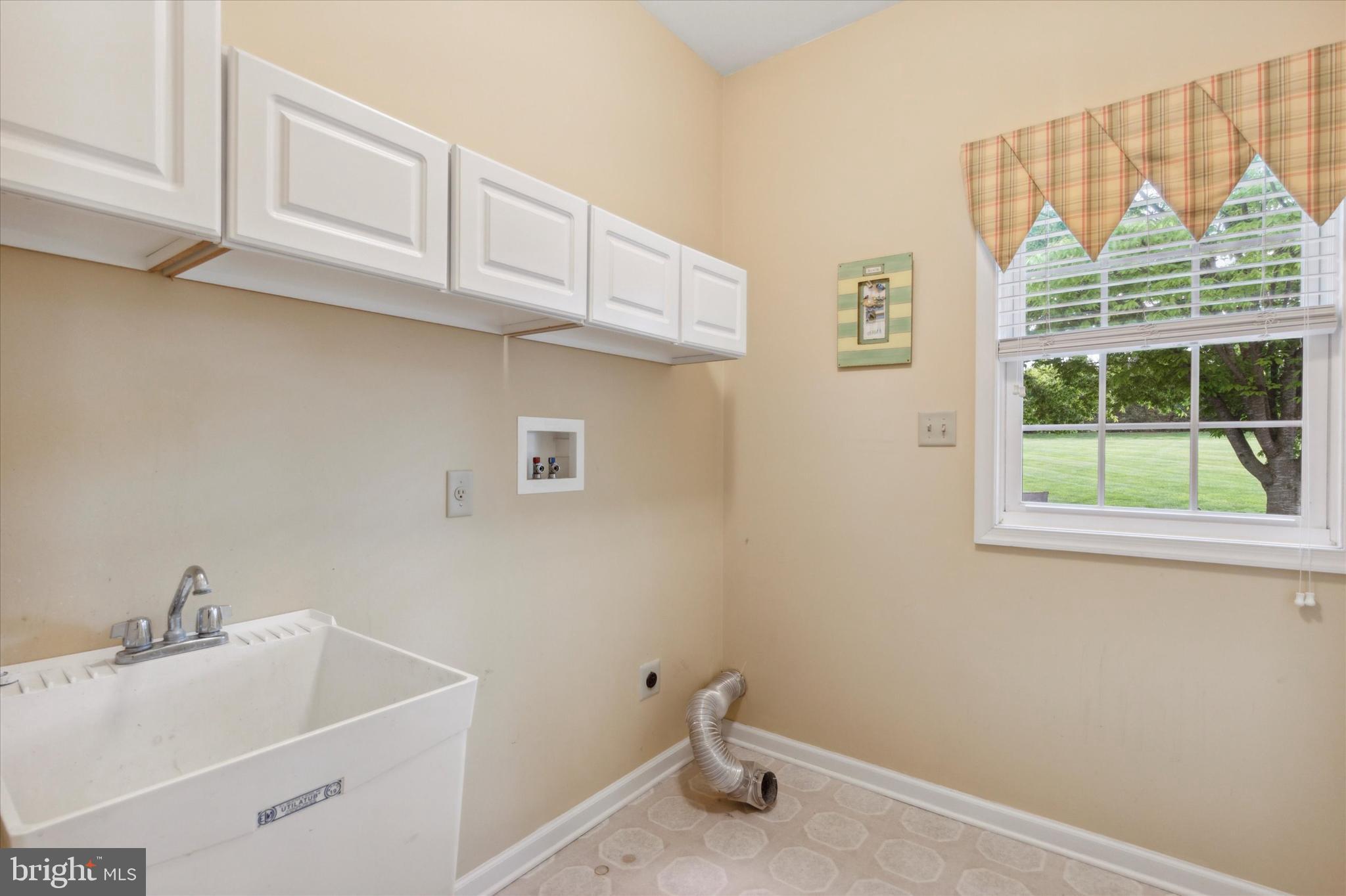 1989 Knight Road Green Lane, PA 18054 - Photo 20 of 50