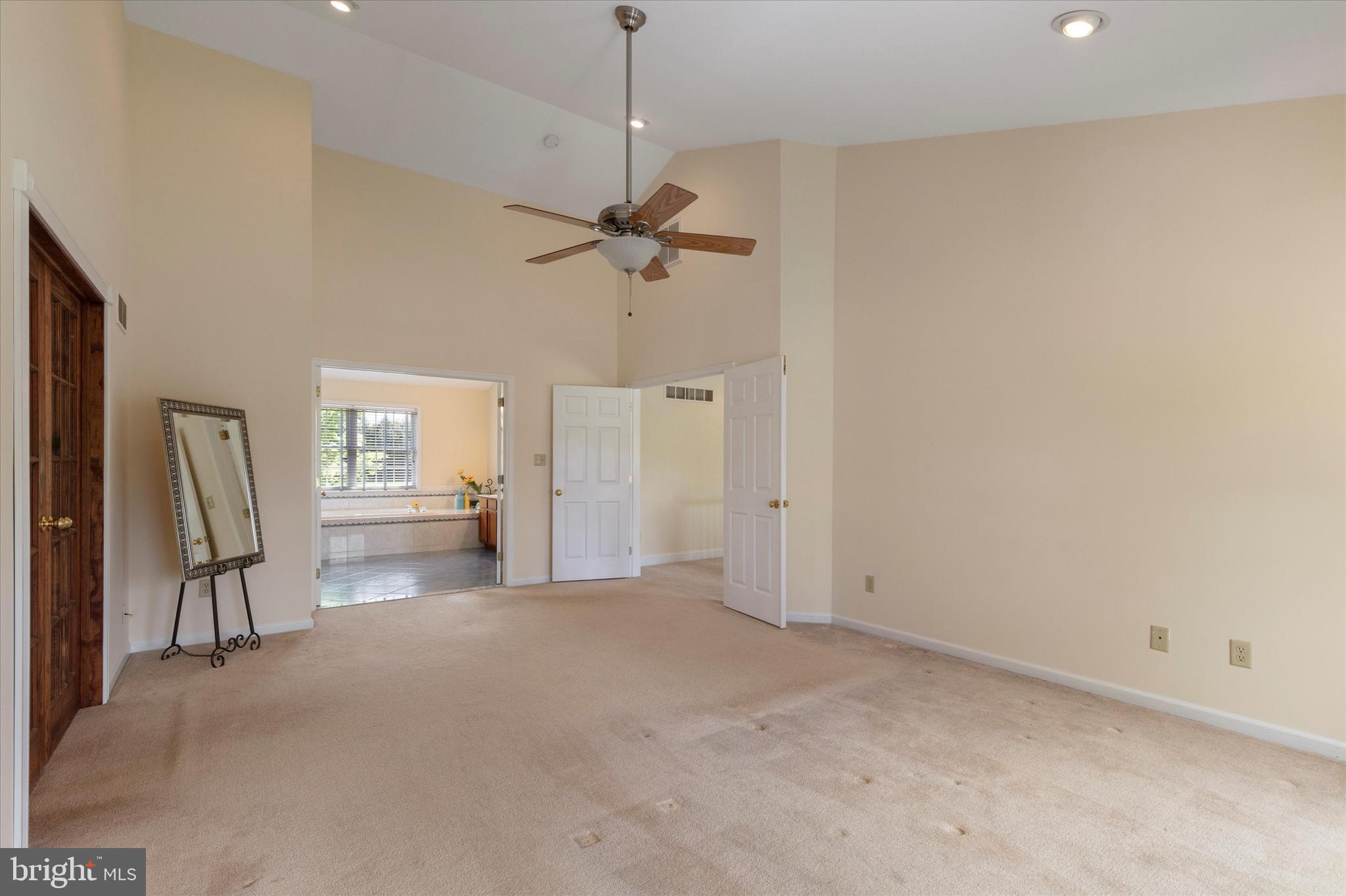 1989 Knight Road Green Lane, PA 18054 - Photo 23 of 50