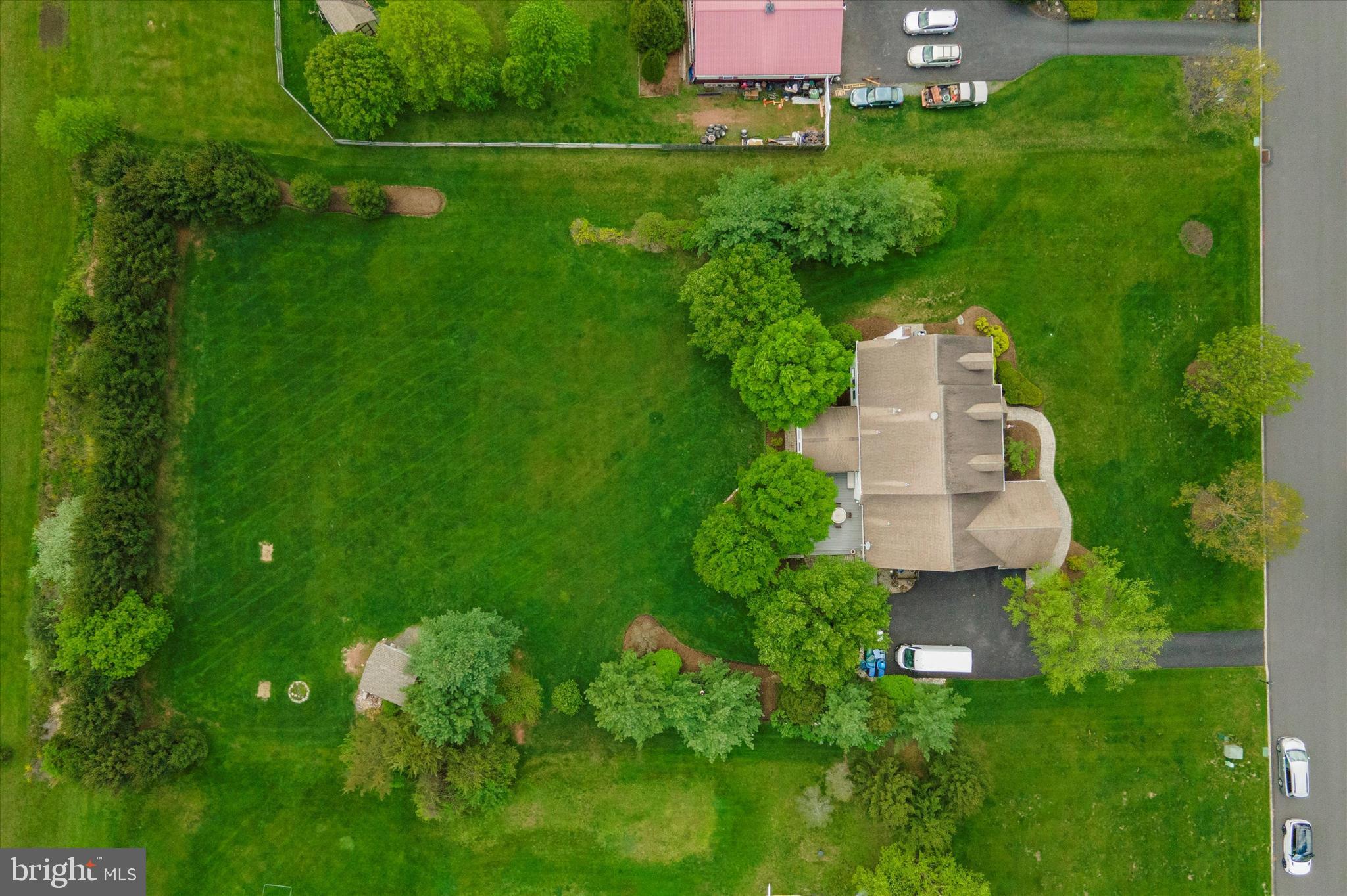 1989 Knight Road Green Lane, PA 18054 - Photo 47 of 50