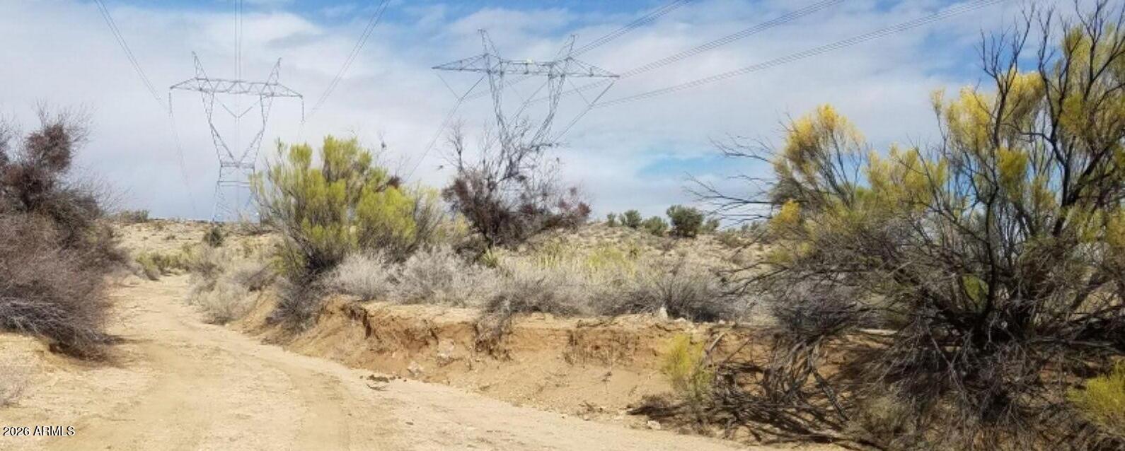 32 Powerline Road Kingman, AZ 86401 - Photo 8 of 15 32 Powerline RD