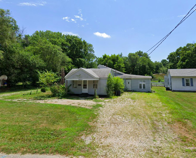 3853 East Hickory Street Decatur, IL 62526 - Photo 1 of 2 Gallery Image 1