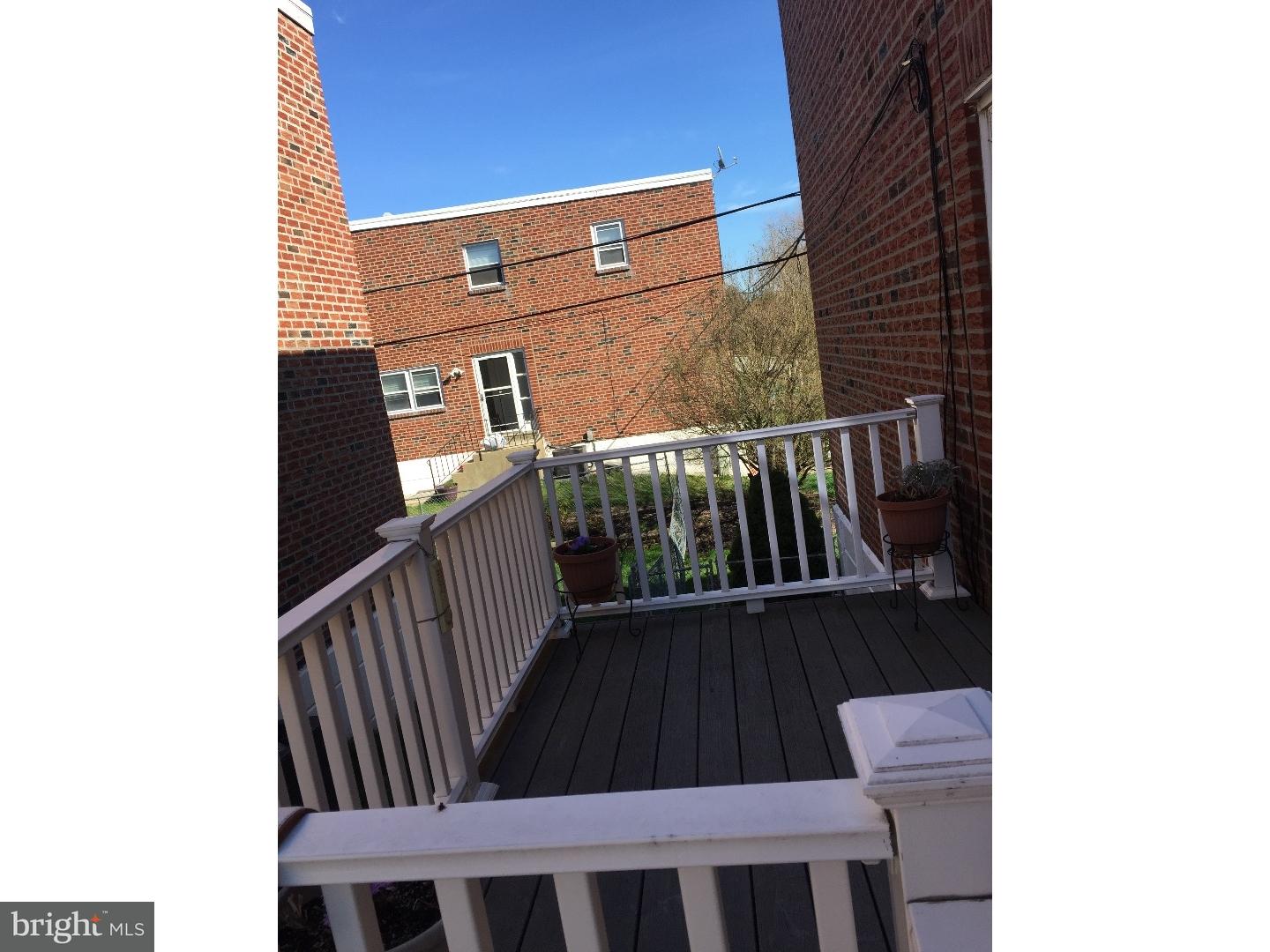 8425 Bridle Road Philadelphia, PA 19111 - Photo 4 of 24 Porch
