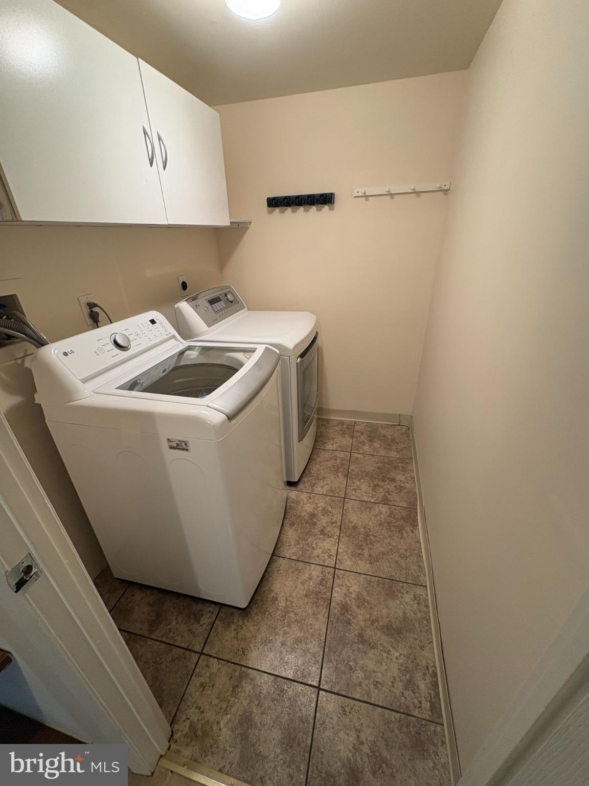 1531 Tarleton Place Warminster, PA 18974 - Photo 11 of 25 Bright and functional laundry space.