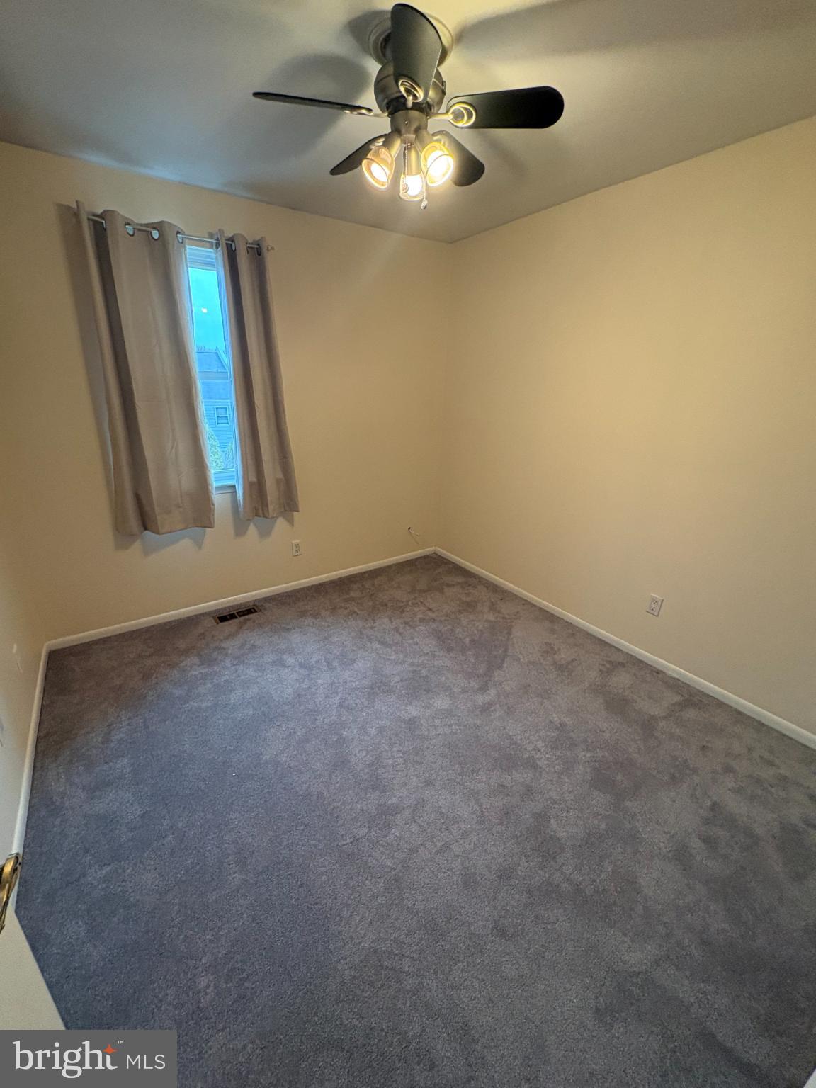 1531 Tarleton Place Warminster, PA 18974 - Photo 14 of 25 Bright and inviting blank canvas awaits you.