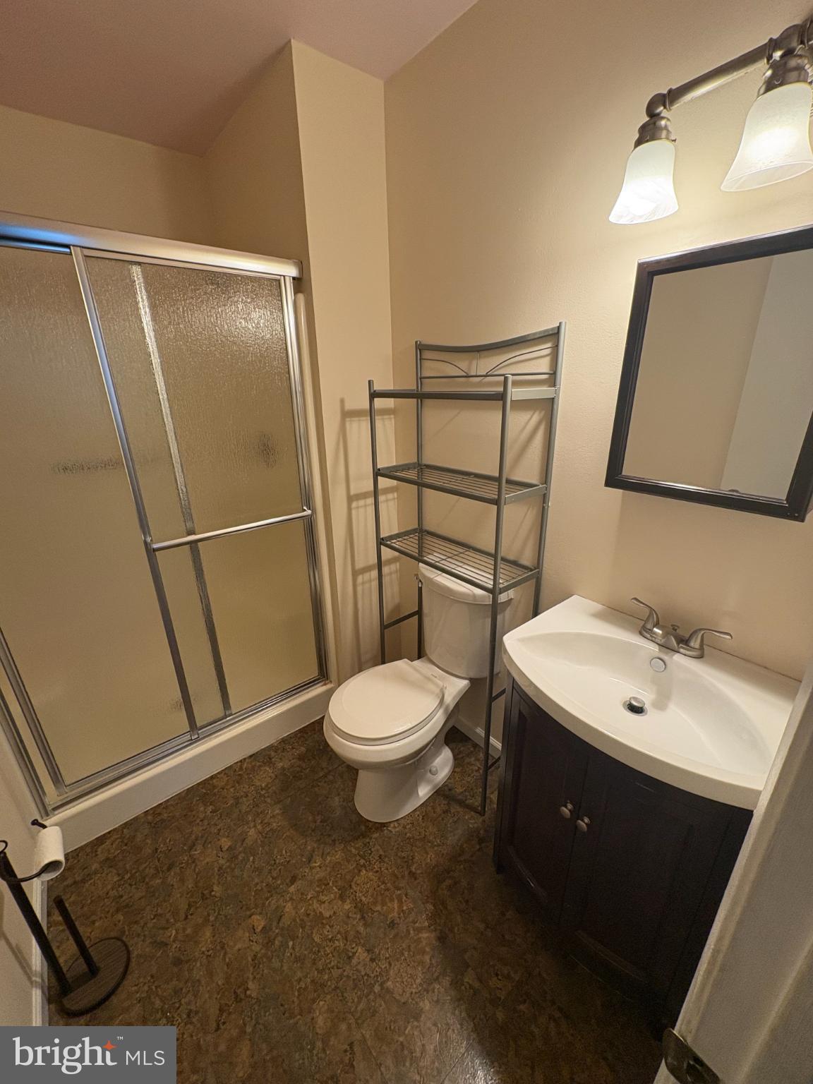 1531 Tarleton Place Warminster, PA 18974 - Photo 17 of 25 Modern bathroom with sleek fixtures.