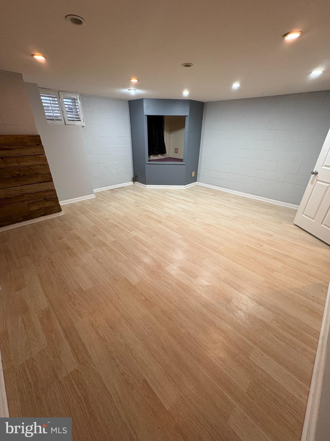 1531 Tarleton Place Warminster, PA 18974 - Photo 20 of 25 Spacious, versatile room with modern finishes.