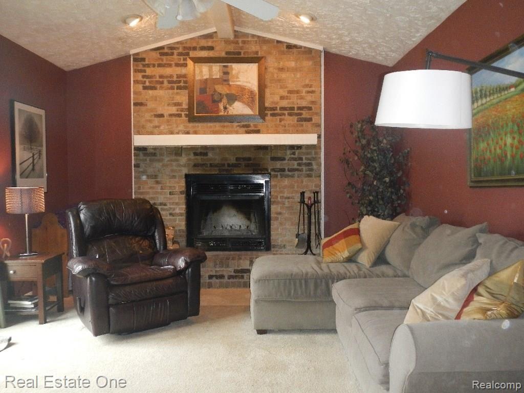 435 Worthington Road Canton, MI 48188 - Photo 12 of 32 DSCN0084.jpg