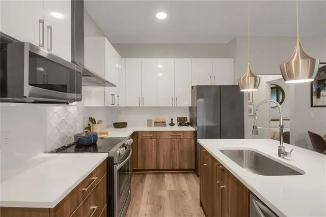 $389,900 | 112 Rogers Street Northeast, Unit 305, Atlanta, GA 30317