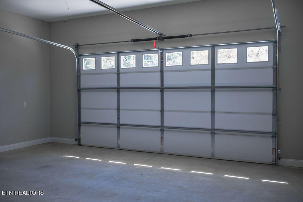 202 College Grove Road Rockwood, TN 37854 - Photo 31 of 37 2S2A2635-1