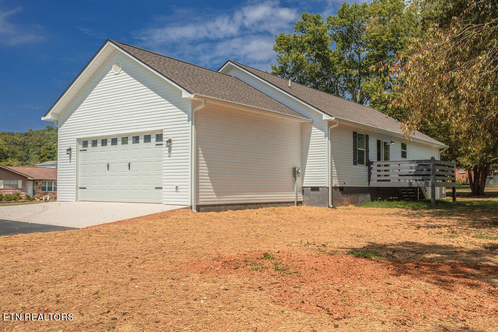 202 College Grove Road Rockwood, TN 37854 - Photo 33 of 37 2S2A2641-1