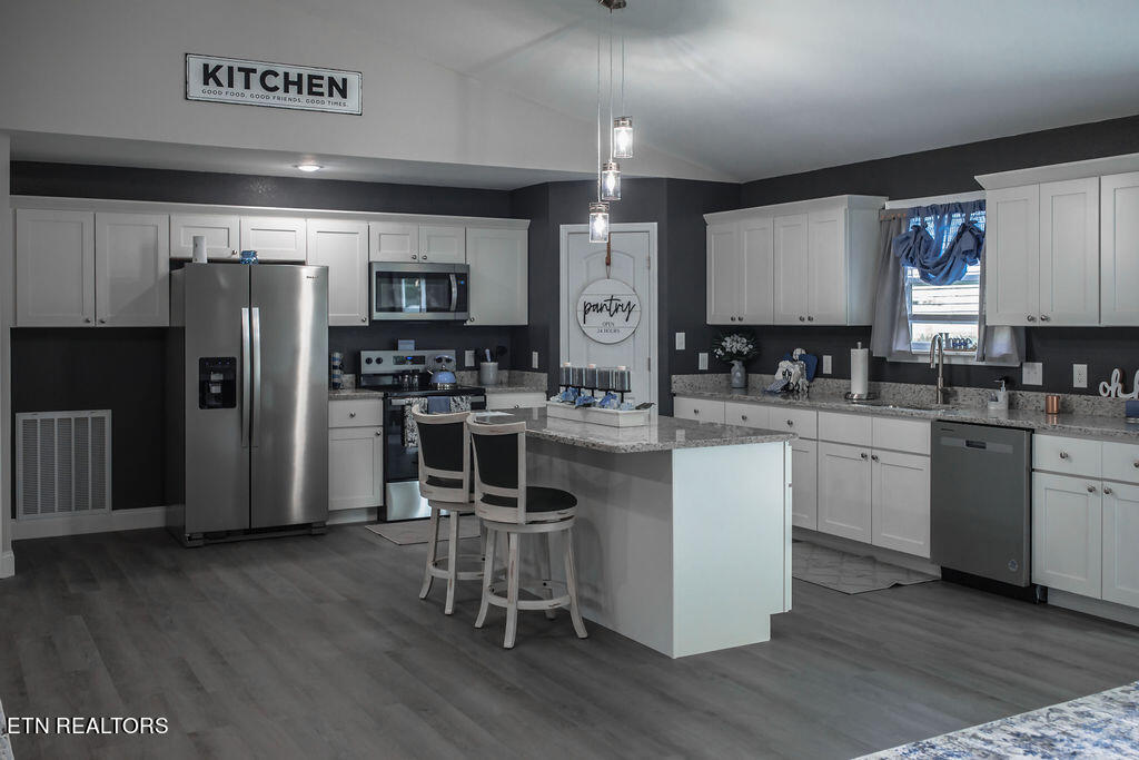 202 College Grove Road Rockwood, TN 37854 - Photo 9 of 37 2S2A2543-1