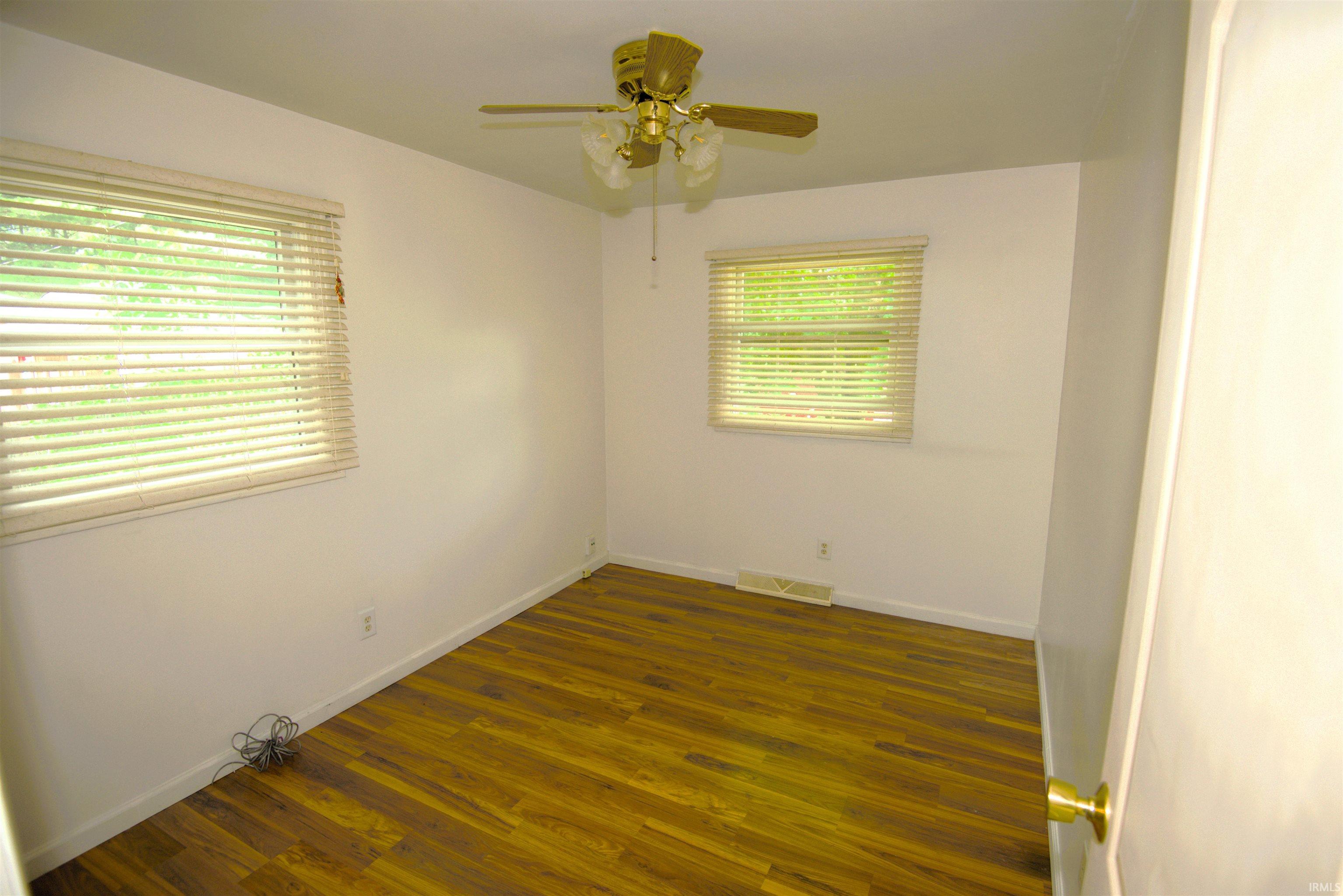 54872 Bittersweet Road Mishawaka, IN 46545 - Photo 13 of 23