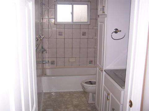 2475 South Irish Road Davison, MI 48423 - Photo 12 of 30 20144919-11.JPG