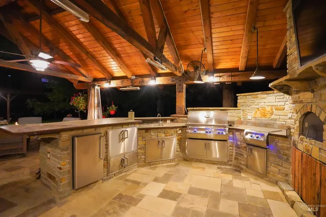 $850,000 | 2020 Bennett Avenue, Burley, ID 83318