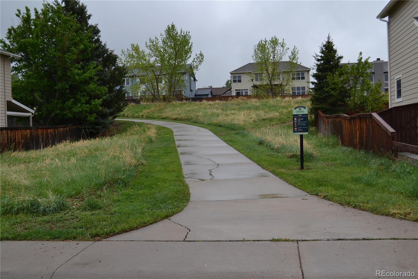 6483 Laguna Circle Highlands Ranch, CO 80130 - Photo 5 of 45