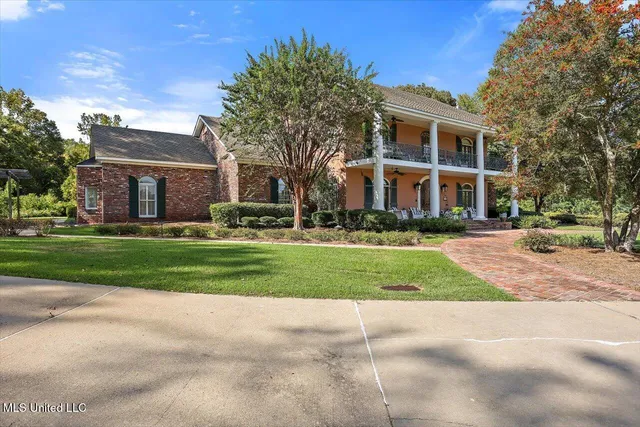 $925,000 | 607 Tiffintown Road, Vicksburg, MS 39183