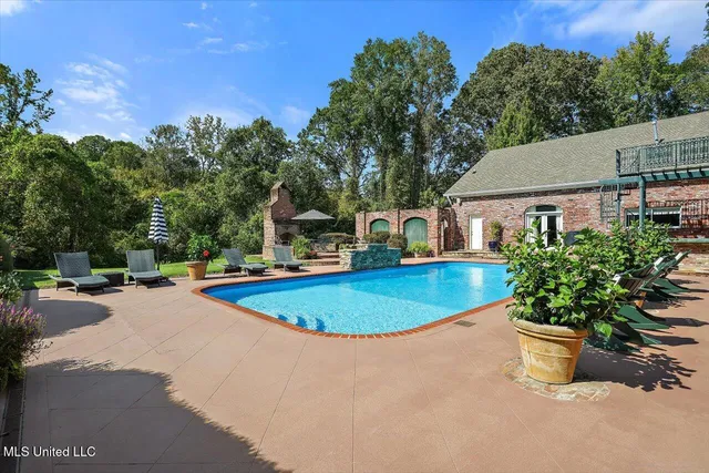 $925,000 | 607 Tiffintown Road, Vicksburg, MS 39183