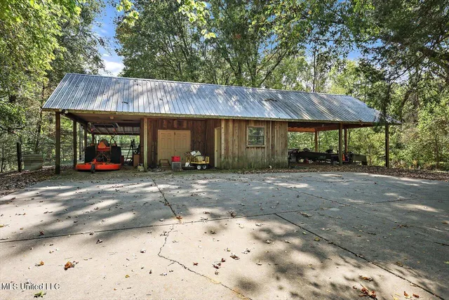 $925,000 | 607 Tiffintown Road, Vicksburg, MS 39183