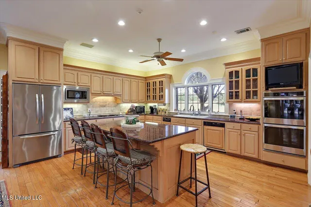 $925,000 | 607 Tiffintown Road, Vicksburg, MS 39183