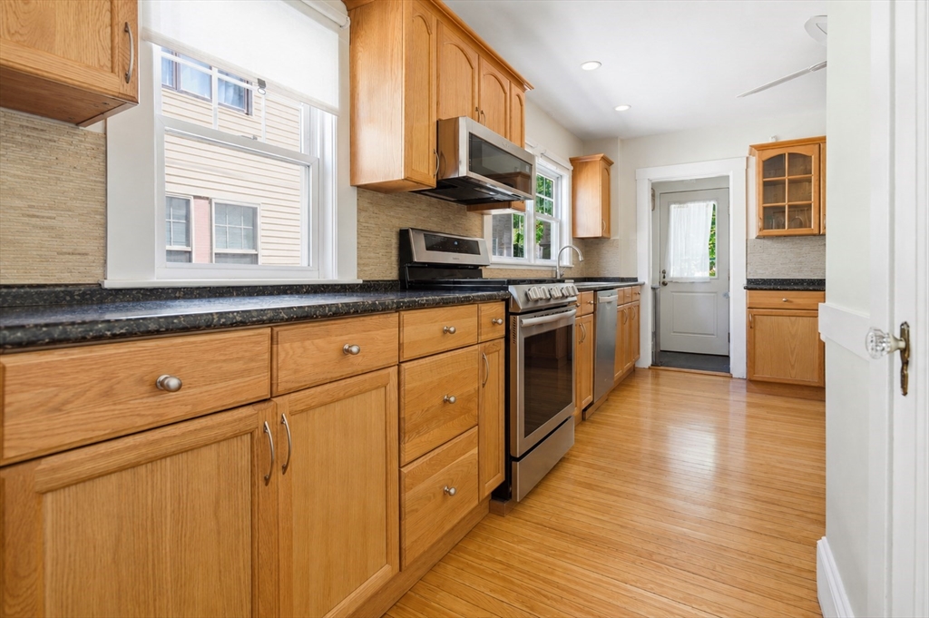 9 Seagrave Road, Unit 1 Cambridge, MA 02140 - Photo 6 of 16