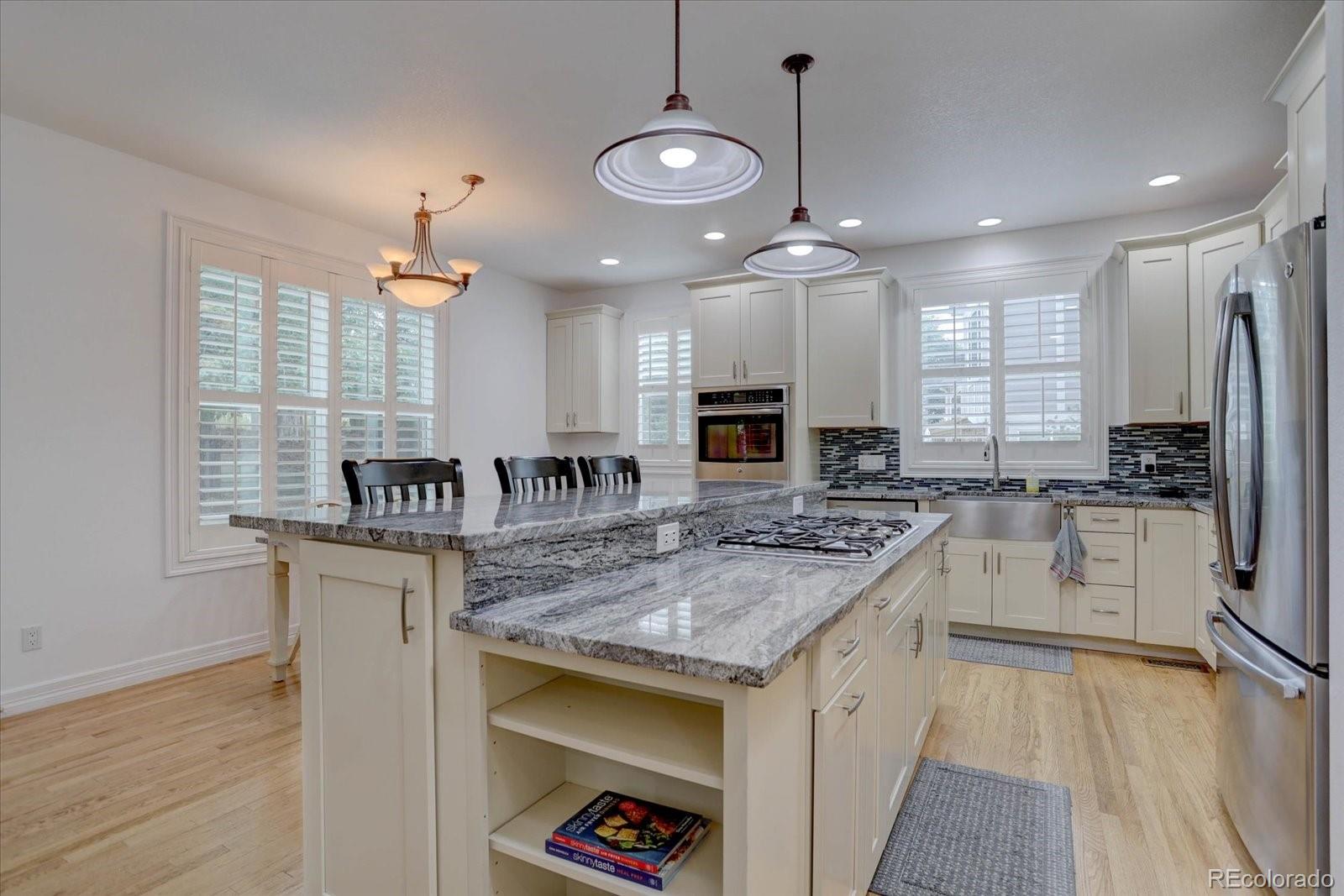 358 West Winterthur Way Highlands Ranch, CO 80129 - Photo 7 of 42 Gallery Image 7