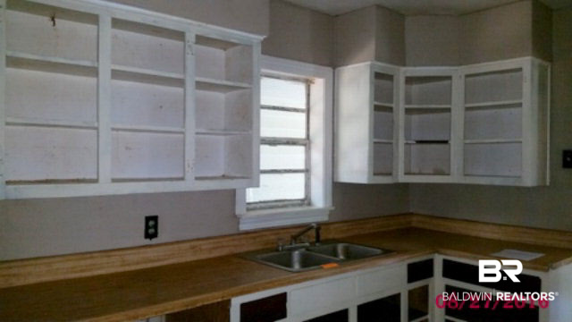 954 Kenny Street Mobile, AL 36606 - Photo 5 of 12