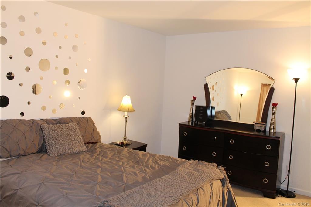 10330 Gold Pan Road Charlotte, NC 28215 - Photo 16 of 23 Gallery Image 16