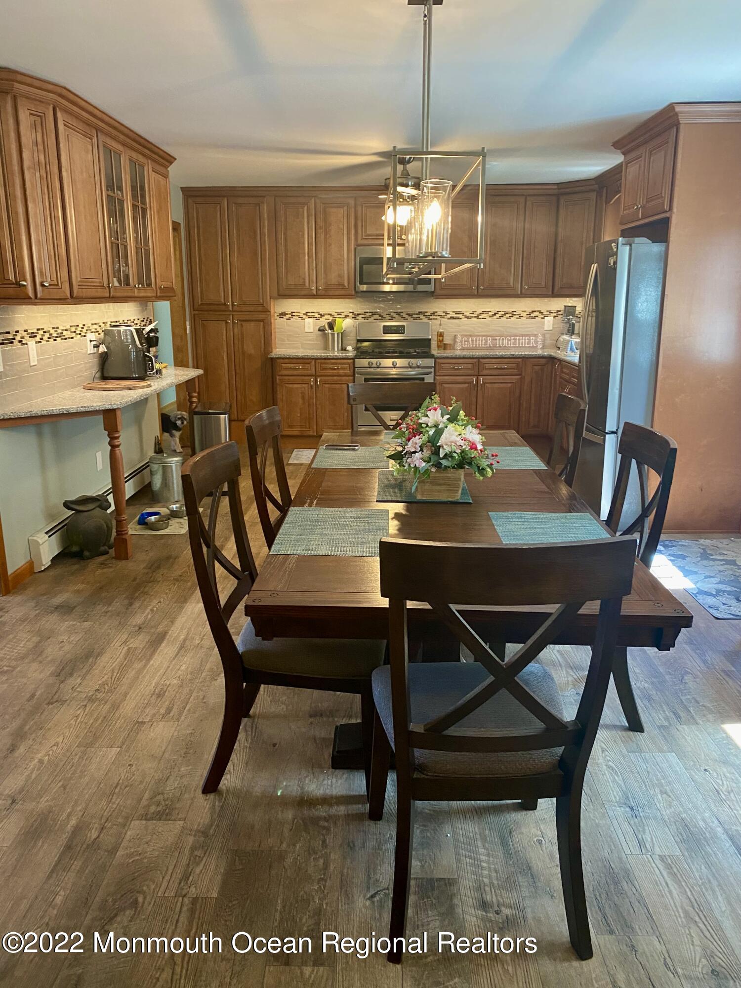 809 Harmony Road Jackson, NJ 08527 - Photo 5 of 31 DA WITH VIEW OF KIT.