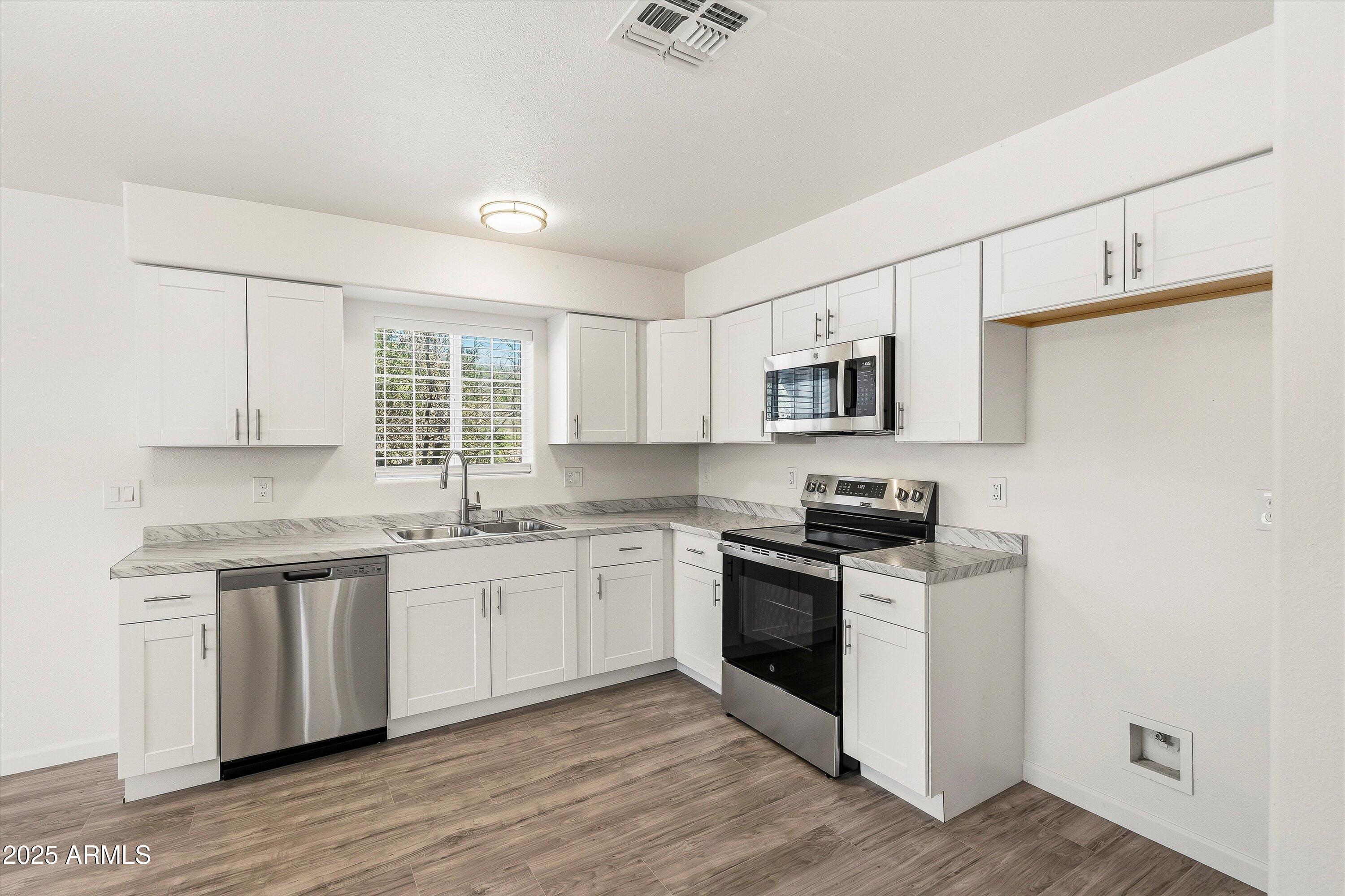 1029 Camino Estrella Rio Rico, AZ 85648 - Photo 9 of 19 13-Kitchen