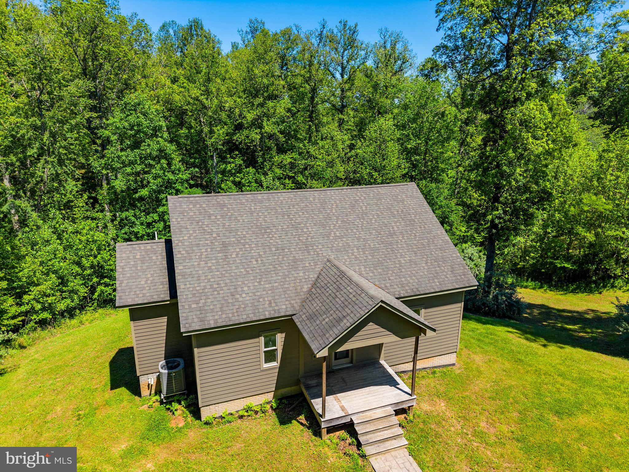 342 South Poes Road Amissville, VA 20106 - Photo 3 of 39