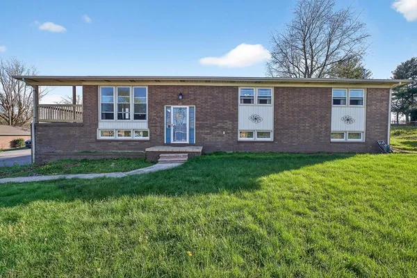 $439,900 | 117 Gillen Drive, Sparta, TN 38583