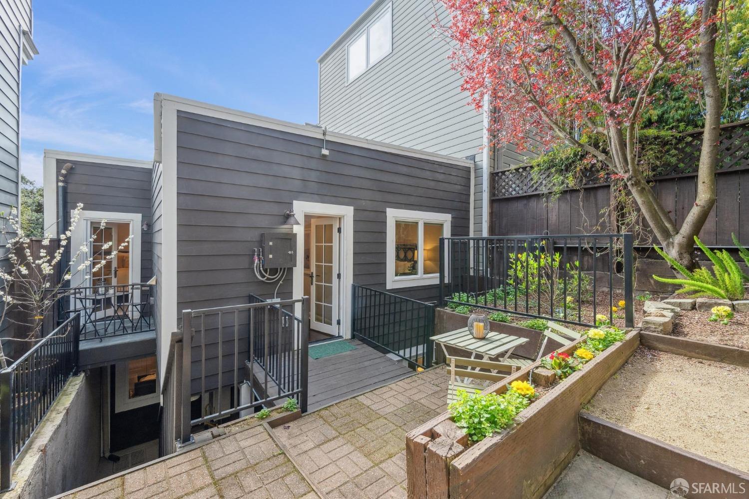 226 Roosevelt Way San Francisco, CA 94114 - Photo 46 of 65 a view of a chair and tables in the patio