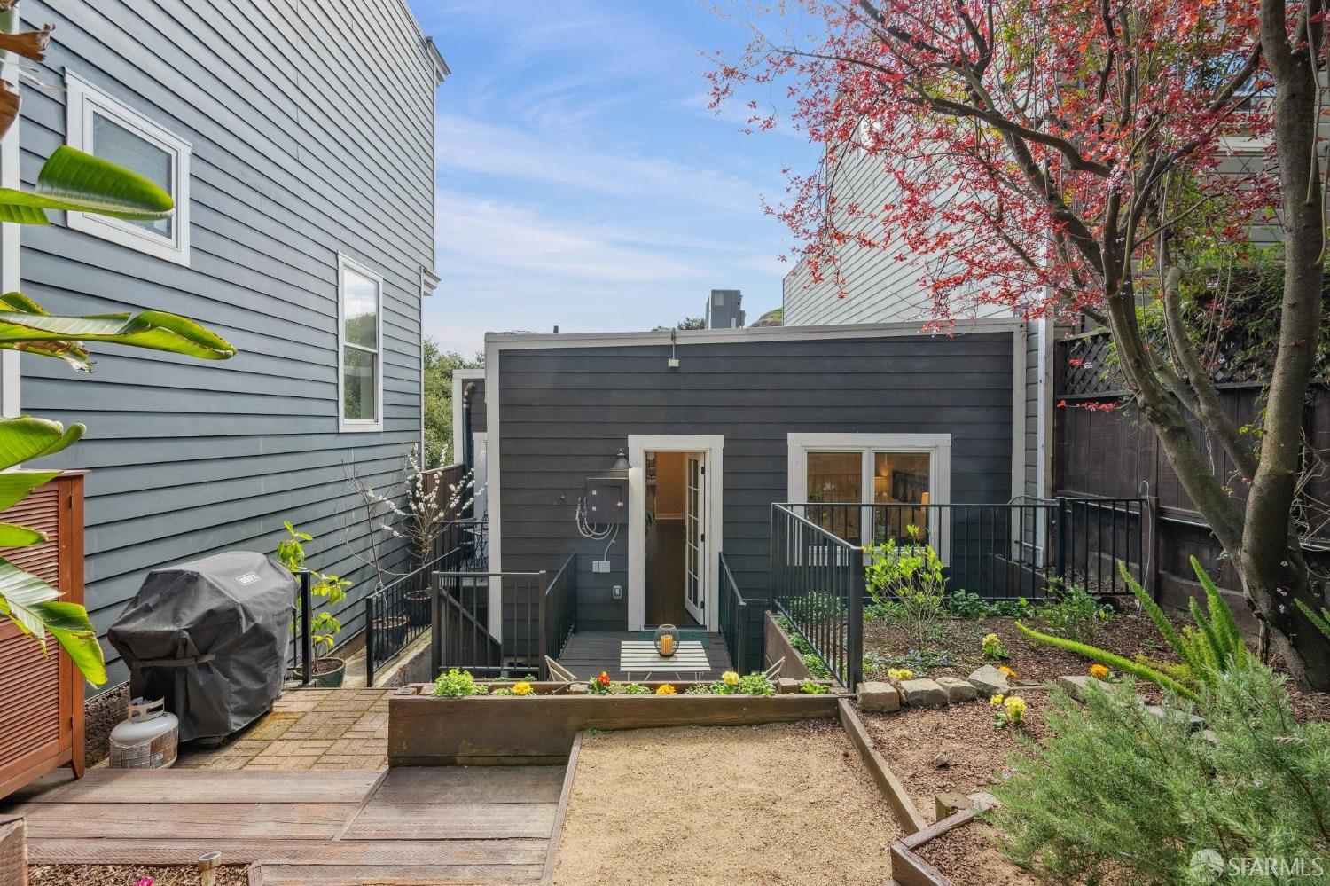 226 Roosevelt Way San Francisco, CA 94114 - Photo 47 of 65 a view of house with outdoor space