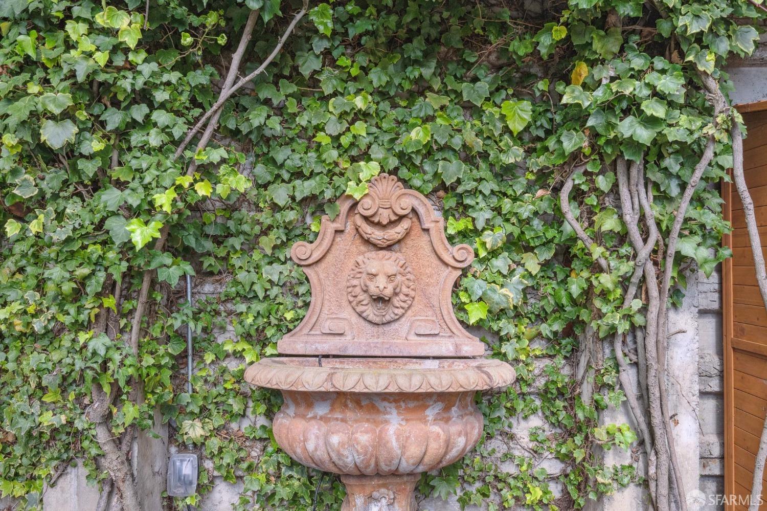 226 Roosevelt Way San Francisco, CA 94114 - Photo 53 of 65 a view of a bird of the tree