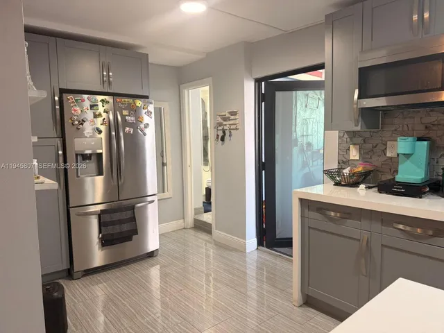 $2,500 | 10417 Northwest 129th Street, Unit B, Hialeah Gardens, FL 33018