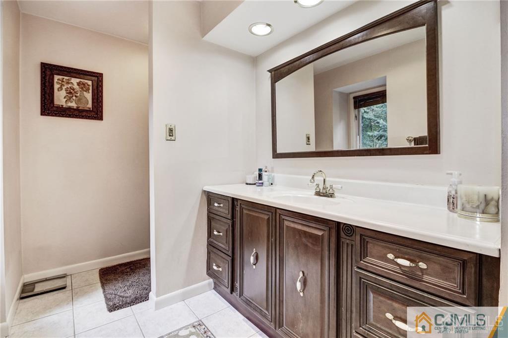 406 New Dover Road Colonia, NJ 07067 - Photo 22 of 36 Gallery Image 22