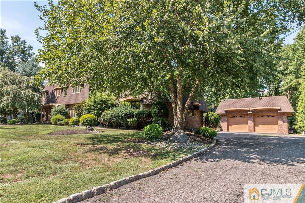 406 New Dover Road Colonia, NJ 07067 - Photo 3 of 36 Gallery Image 3