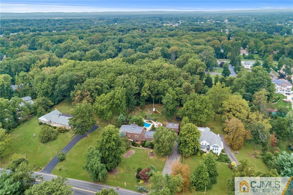 406 New Dover Road Colonia, NJ 07067 - Photo 32 of 36 Gallery Image 32