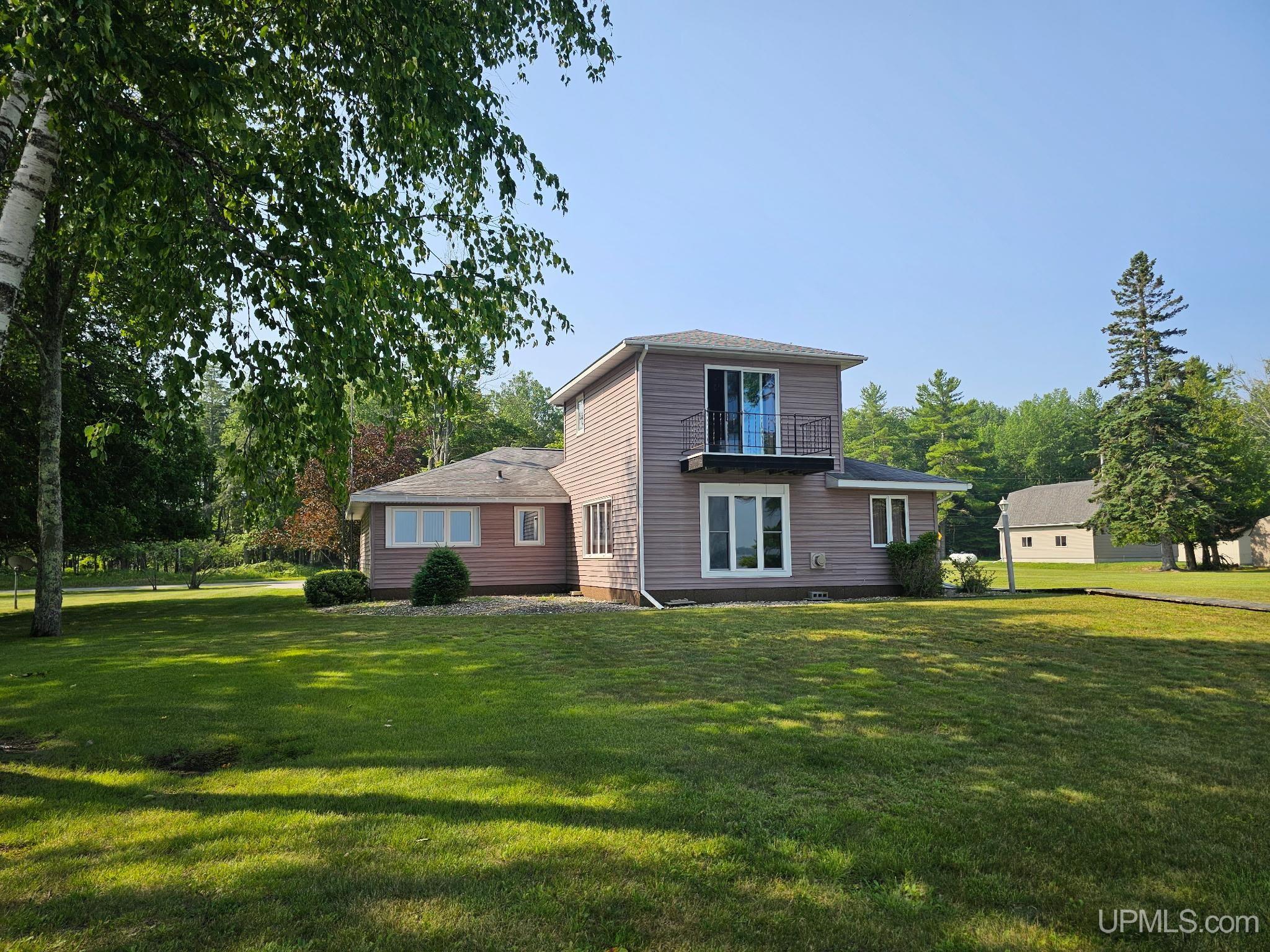 536 West Gulliver Lake Road Gulliver, MI 49840 - Photo 9 of 97