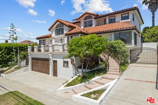 $1,599,000 | 5317 Angeles Vista Boulevard, View Park, CA 90043
