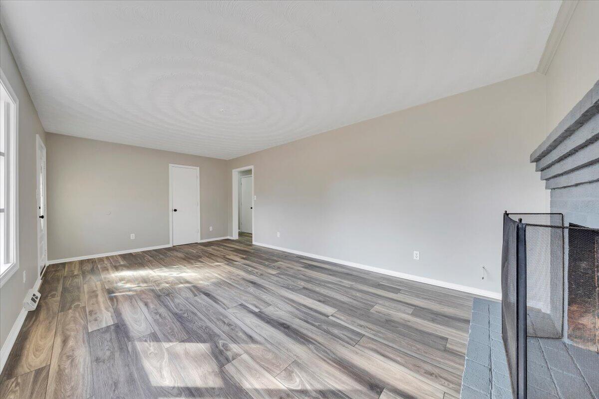 222 Maple Drive Blue Ridge, VA 24064 - Photo 15 of 28 03-MIB04980
