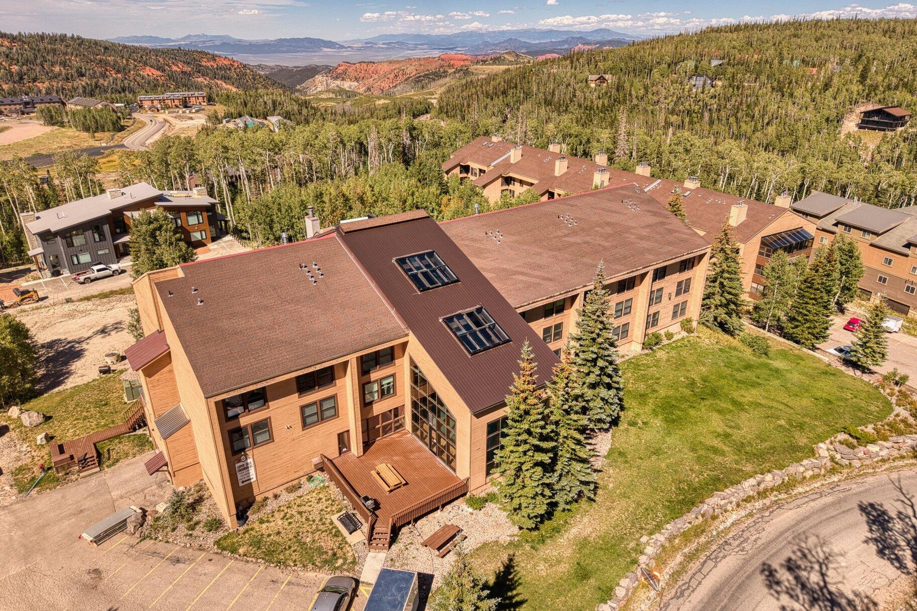 150 Ridgeview Street, Unit 128 Brian Head, UT 84719 - Photo 45 of 47 050_0034_d_hdr_544