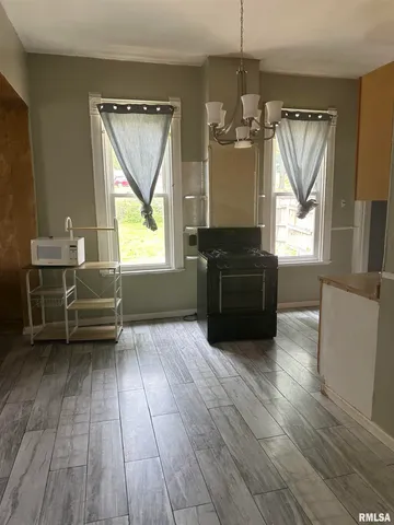 $85,000 | 1213 Northeast Glendale Avenue, Peoria, IL 61603